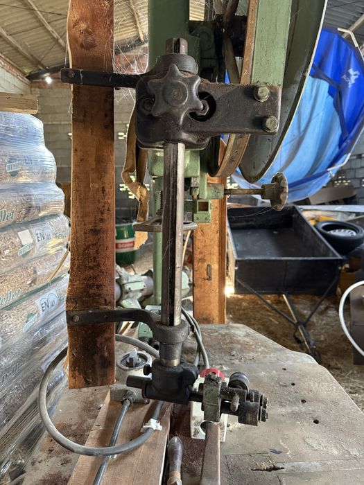 Solidna piła taśmowa