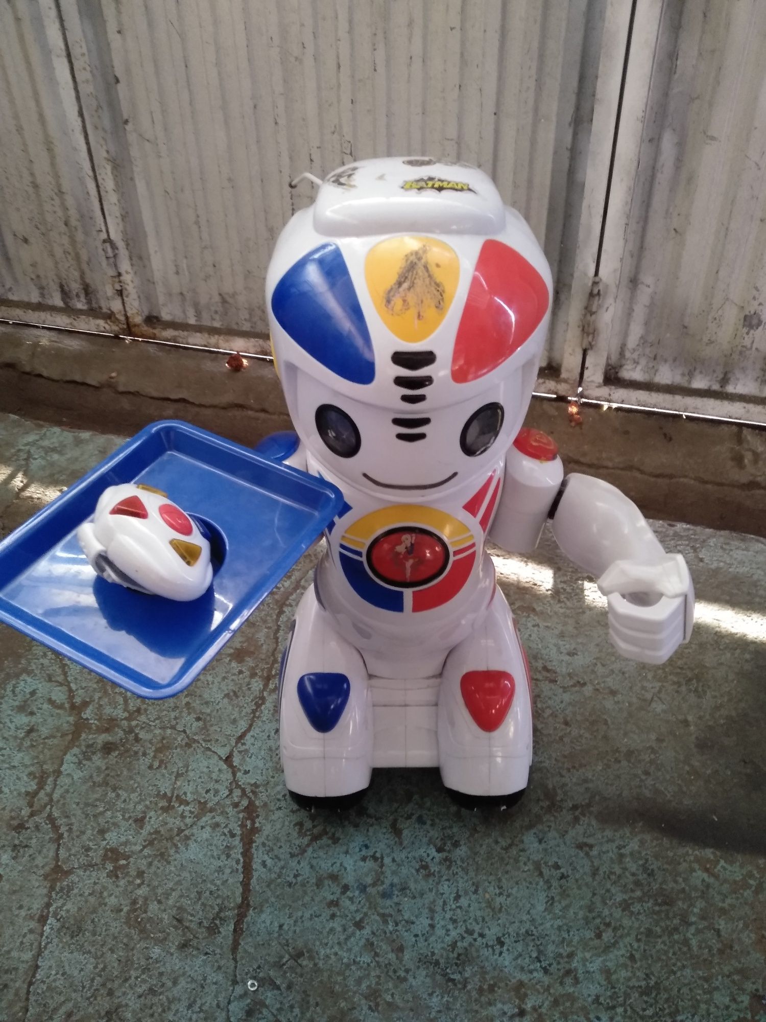 Boneco Emílio Robot