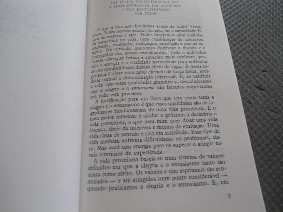 Um Tesouro de Alegria e Entusiasmo de Norman Vincent Peale