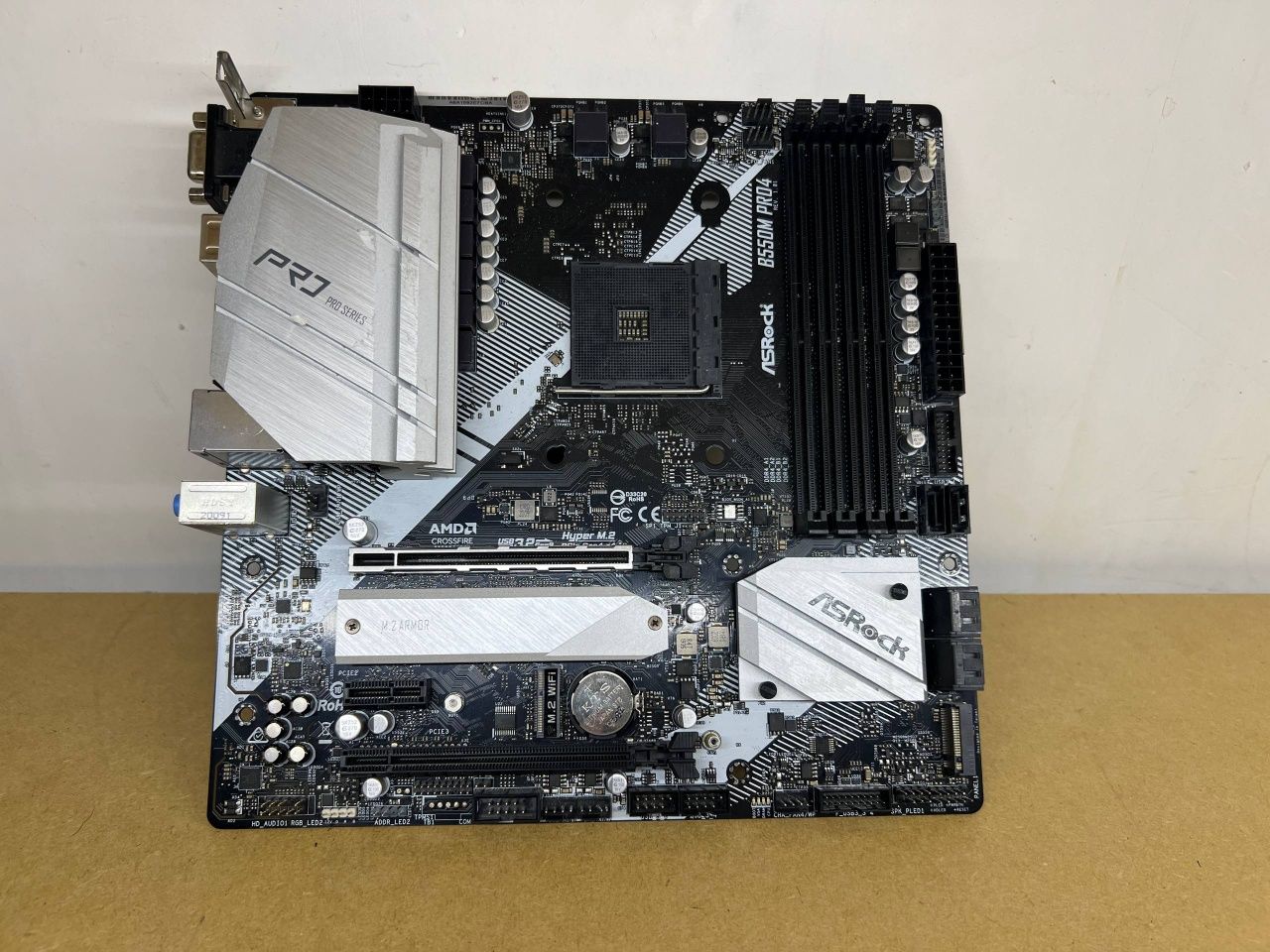 Материнська плата ASRock B550M Pro4