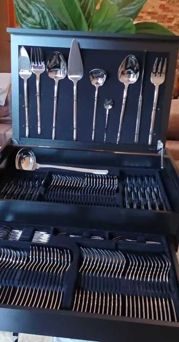 HERDMAR - Elegante faqueiro Stick Prateado com 130 peças NOVO