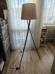 Lampa stojąca do salonu