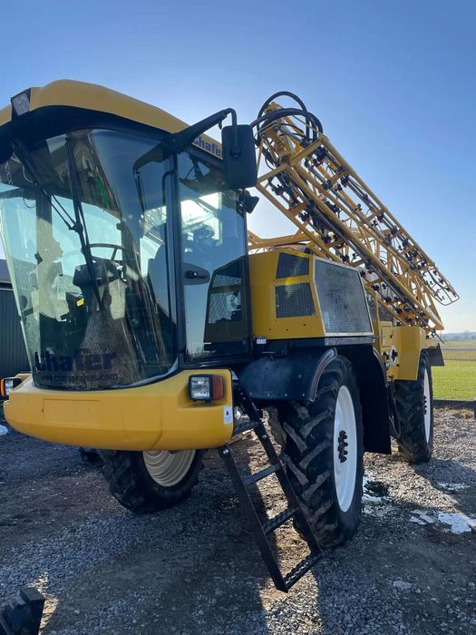 Challenger Chafler  Opryskiwacz samojezdny Chafler, szerokość robocza 24m