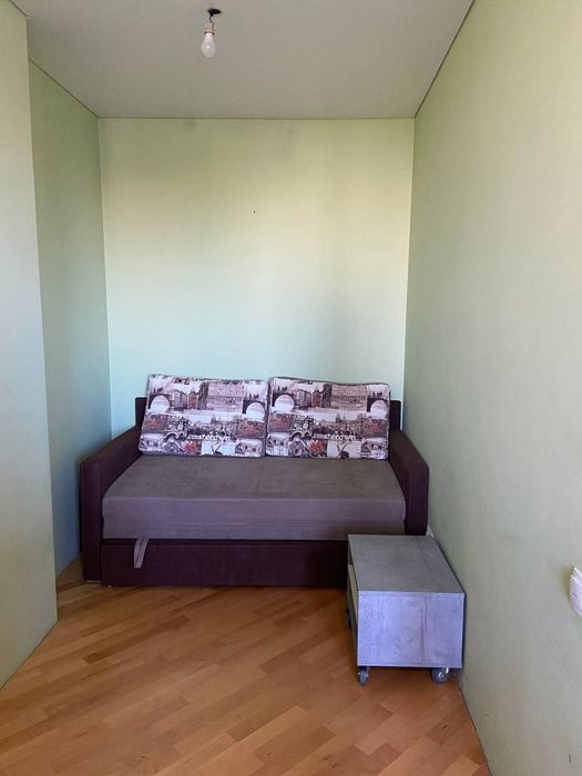 Продам 1 из.кв.,в новострое П.Григоренка 16 (Ж.С-2), 10/13 с ремонтом.