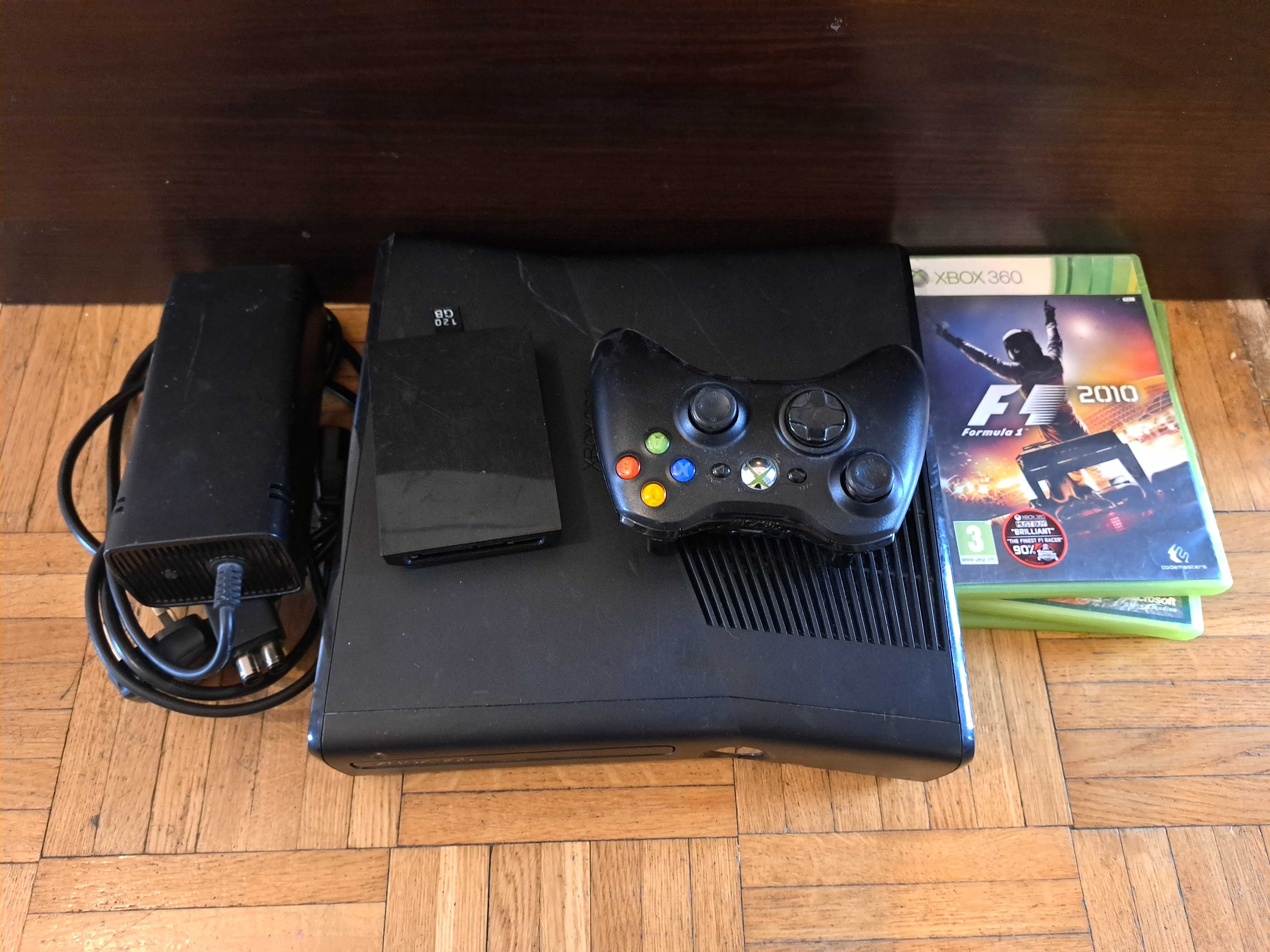 Xbox 360 + 3 gry + dysk 120 GB +zasilacz