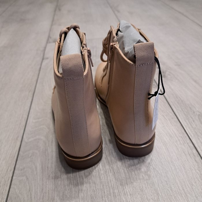 Botki sznurowane Anna Field 38