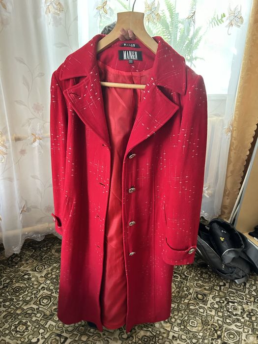 Пальто жіноче