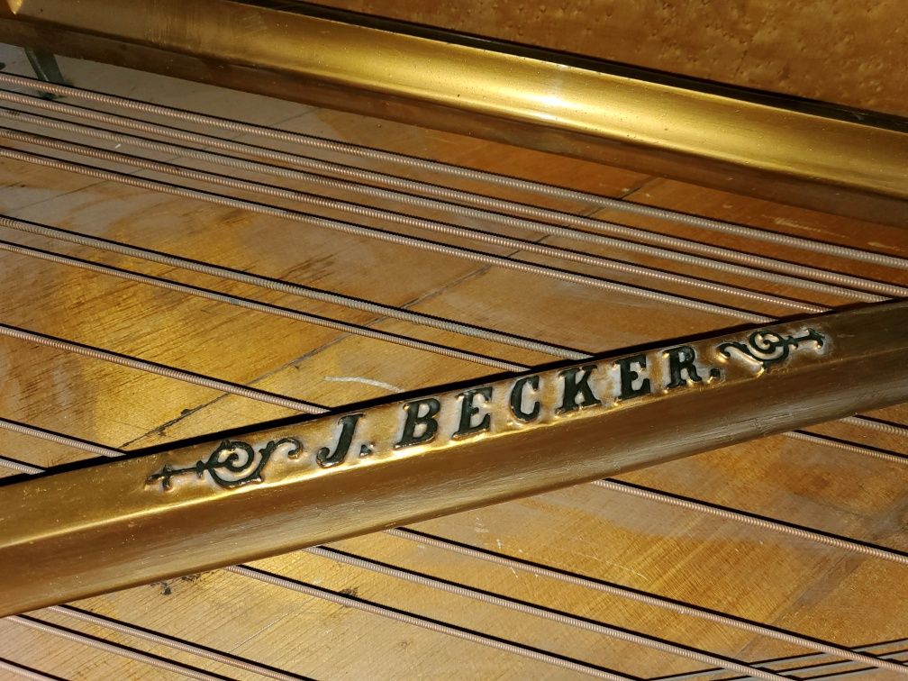 Fortepian Jacob Davidovich Becker (Bekker) pianino 1904 - 1914 J.Becke