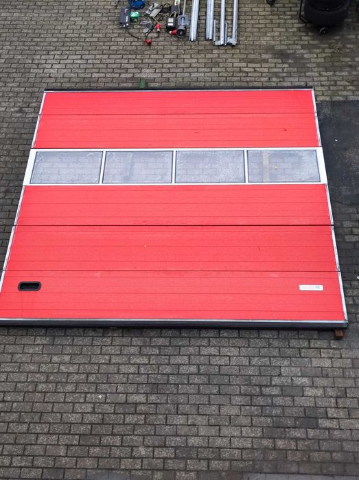 Brama sekcjonalna  segmentowa panelowa warsztatowa Nassau 365x350