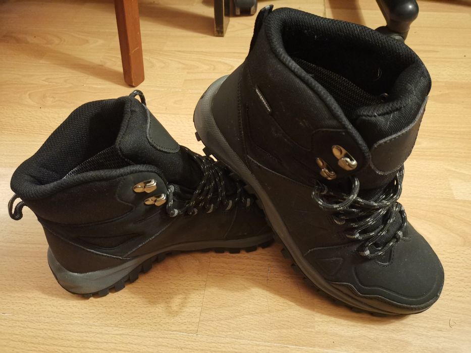 Czarne trekingowe Waterproof jak nowe.