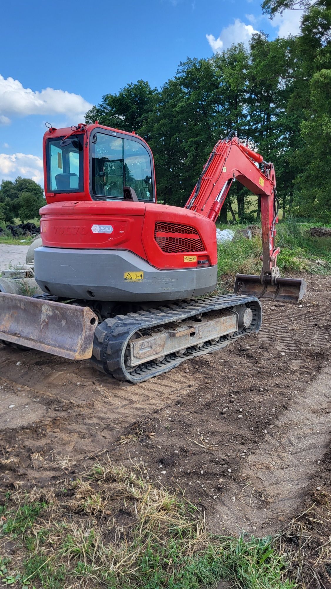 Volvo ECR 88 D koparka gąsienicowa