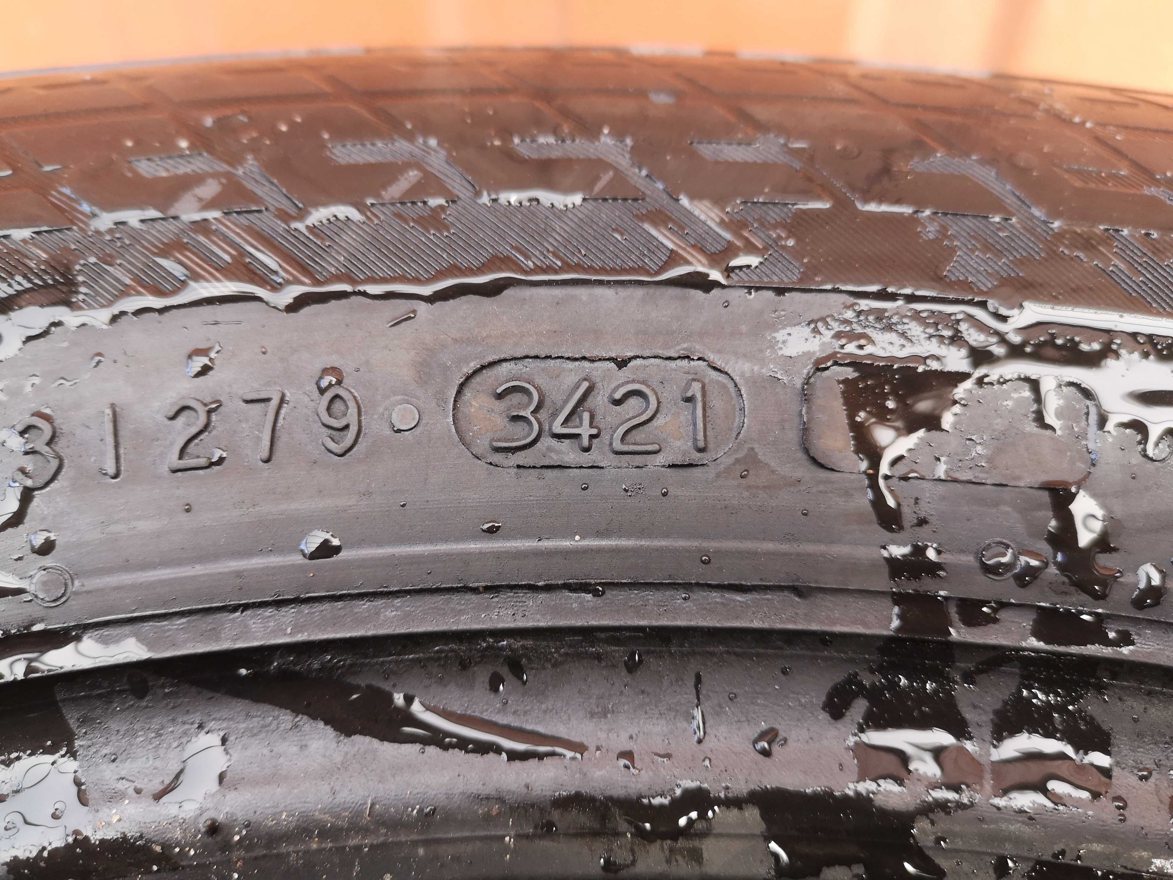 225/55 R18 102V - Nokian WR SnowProof P (2 sztuki)