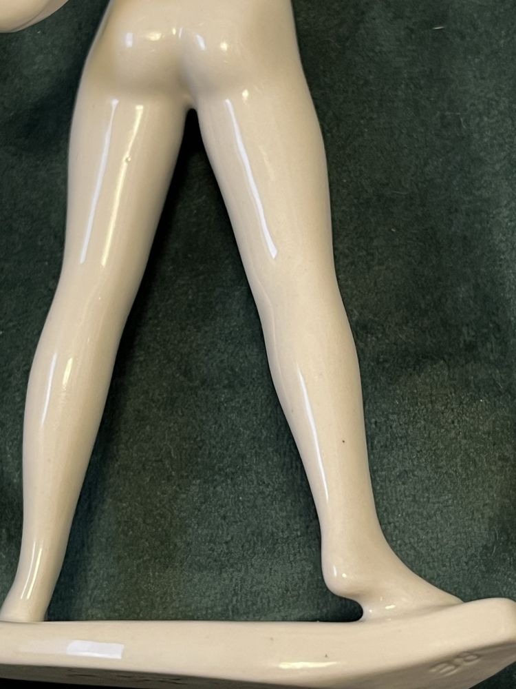 Figurka Drasche vintage akt naga kobieta z ręcznikem sygnowana porcela