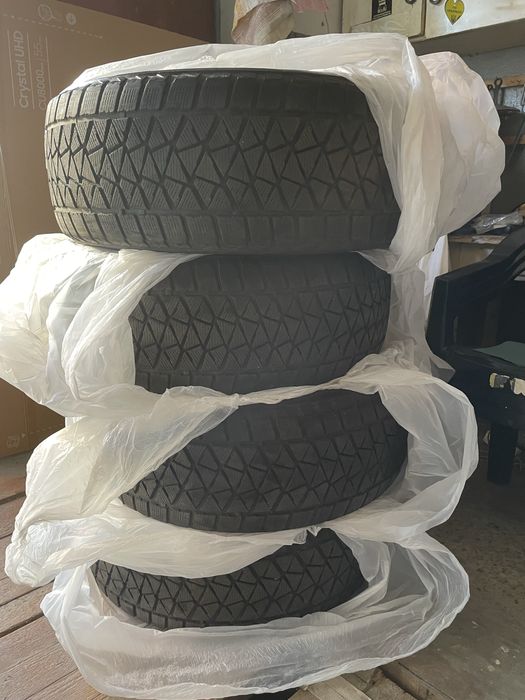 Зимова шина Bridgestone Blizzak DM-V2 265/60 R18