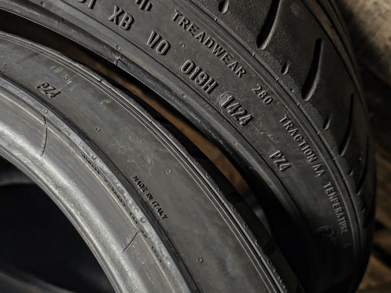 Шини 235/35r19 Pirelli | 2024 | 6mm | Italy | Преміум пара | Ідеальні
