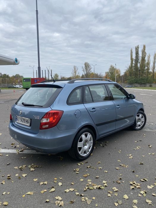 Skoda Fabia 1.4TDI универсал хорошее состояние