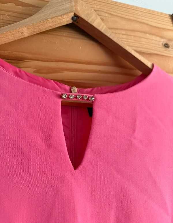Sukienka różowa przed kolano do pracy do biura elegancka wiosenna 40/L