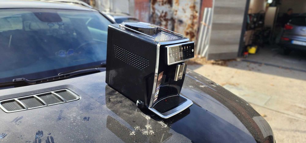 кофемашина кавоварка  Saeco Xelsis SM7580