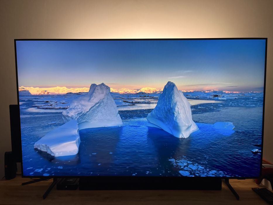 TV Samsung 65” QLED QE65Q67A