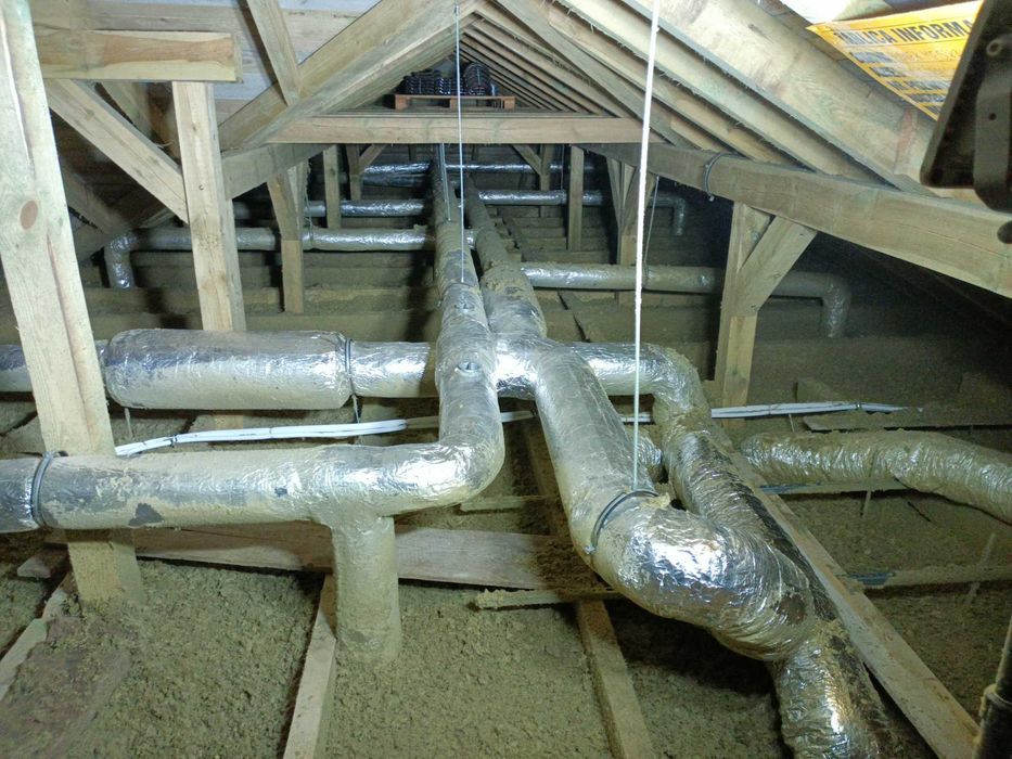 Celuloza Izolacje Poddasza Piana PUR Ocieplenia Dachów Termoizolacje