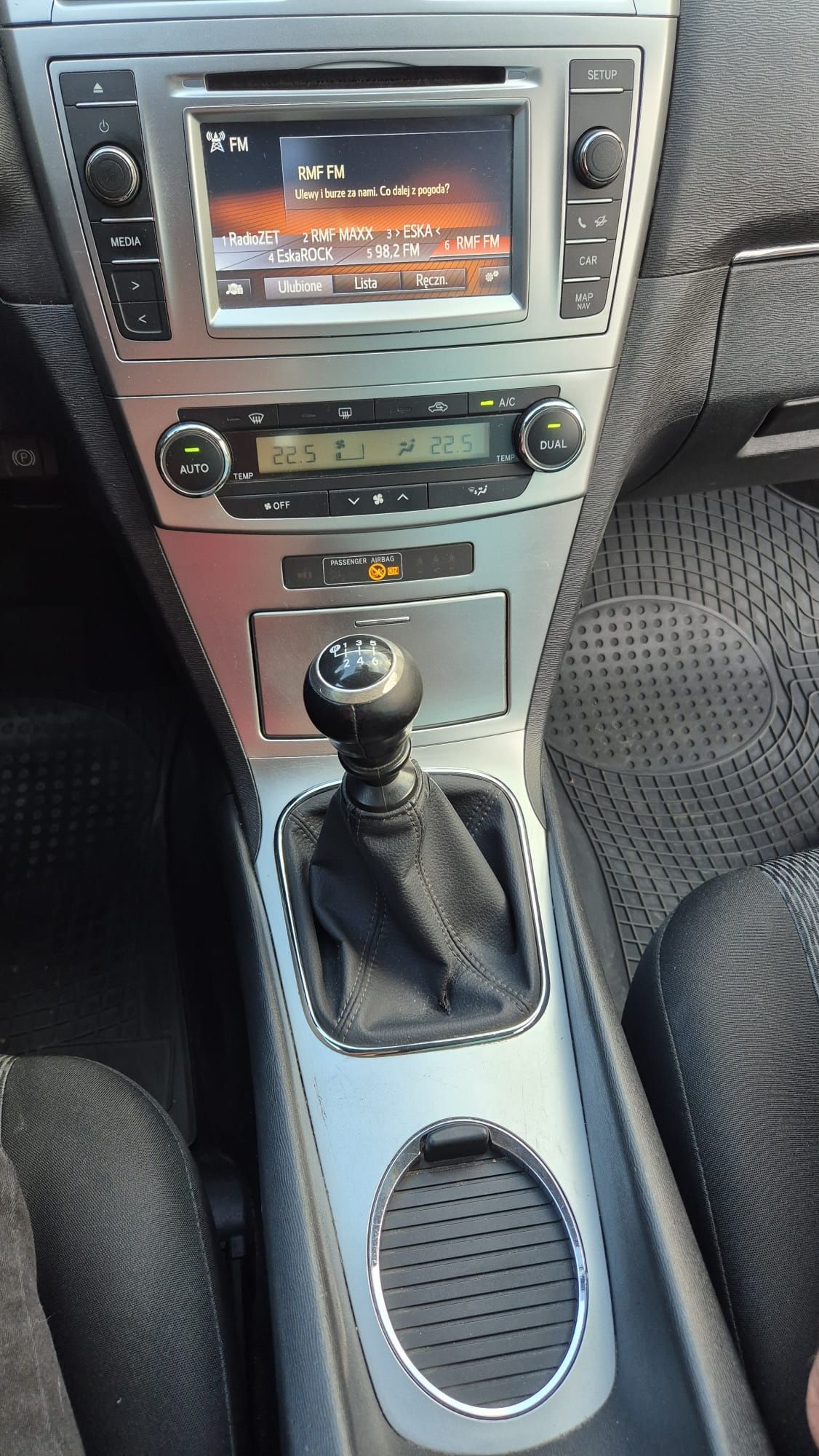 Toyota Avensis 2014, 1.8 Benzyna