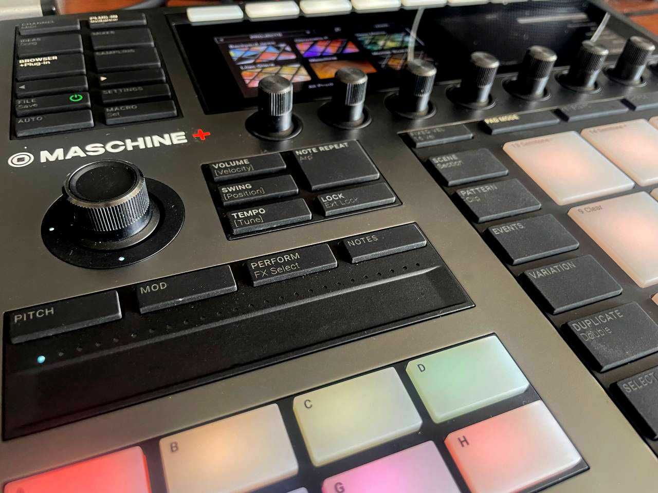 maschine mk3 plus продам ДУЖЕ терміново ДЕШЕВШЕ НЕ ІСНУЄ