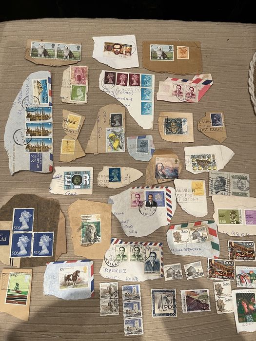 Vendo 21 selos antigos