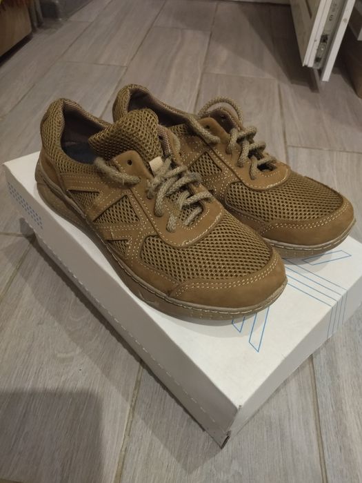 Кросівки в гарному стані.