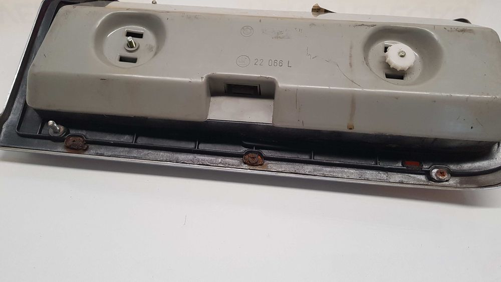 Farolim esquerdo BMW 5 (E12)