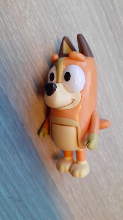 4 Bonecos dos desenhos animados Bluey e Bingo