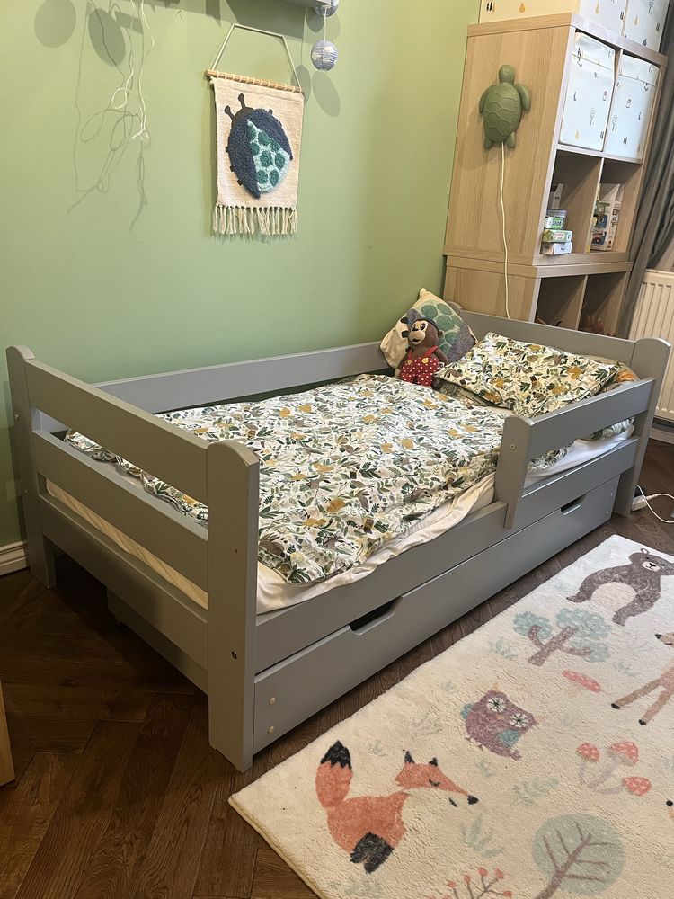 Łòżeczko dzieciece Kacperek 160x80 z mareracem i szuflada