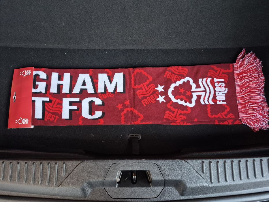 Szal, szalik piłkarki FC NOTTINGHAM FOREST