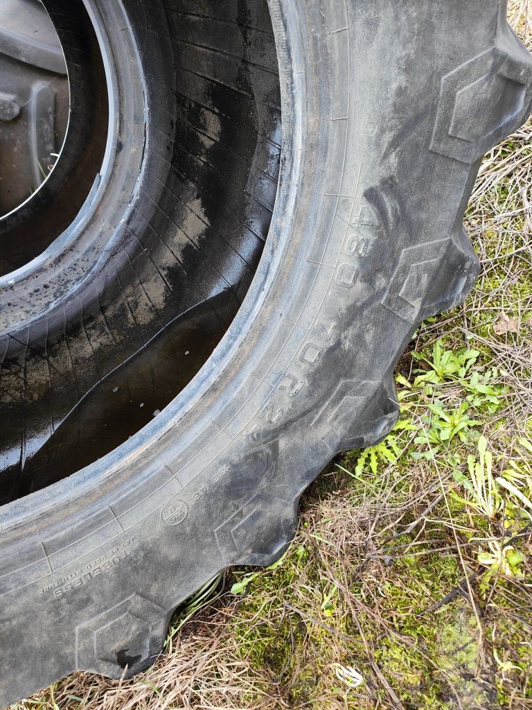 Wzmocnione opony 480/70 R - 24 Pirelli TM700 radialne zdrowe