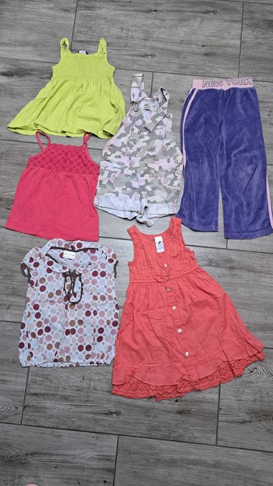 Paka ubrań dla dziewczynki 104