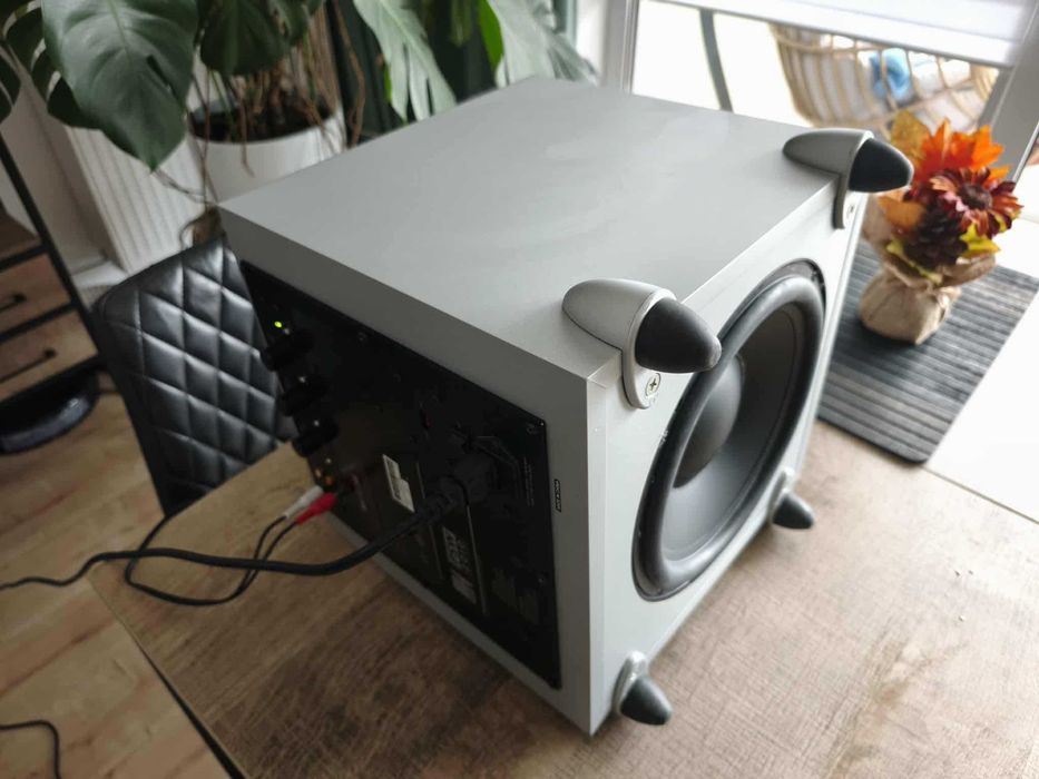 KEF PSW2010  Subwoofer aktywny *szary* 250wat  (zadbany)