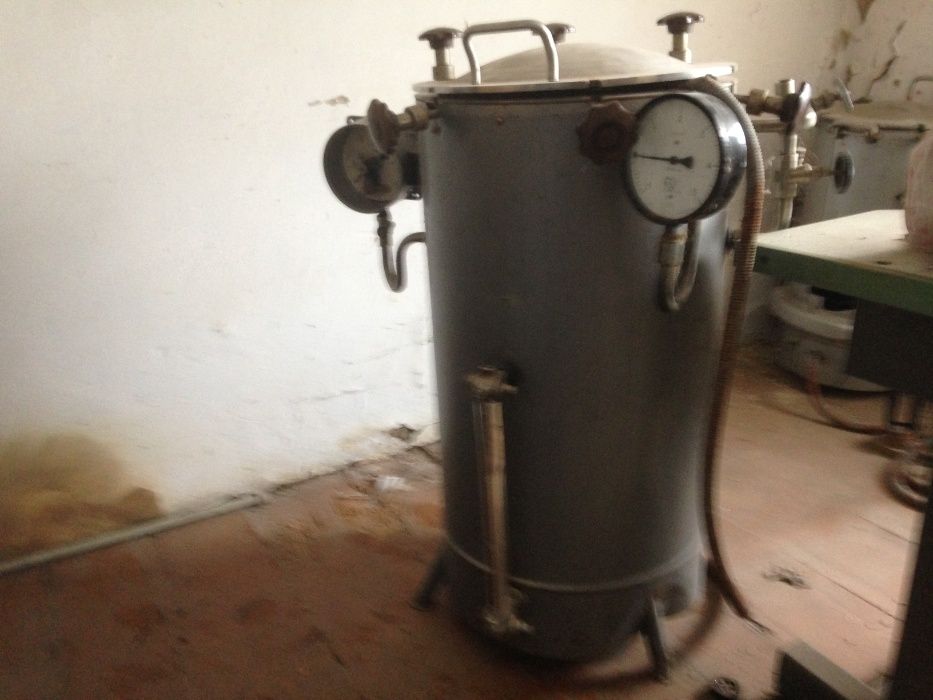 Автоклав медичний,стерелізатор,об"ємом 30л.Кредит