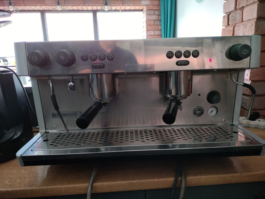 Profesjonalny Ekspres do kawy Iberital Intenz2  2-kolbowy stan B.Dobry