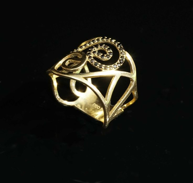 Złoto 585-złoty pierścionek ażurowy rozm 19