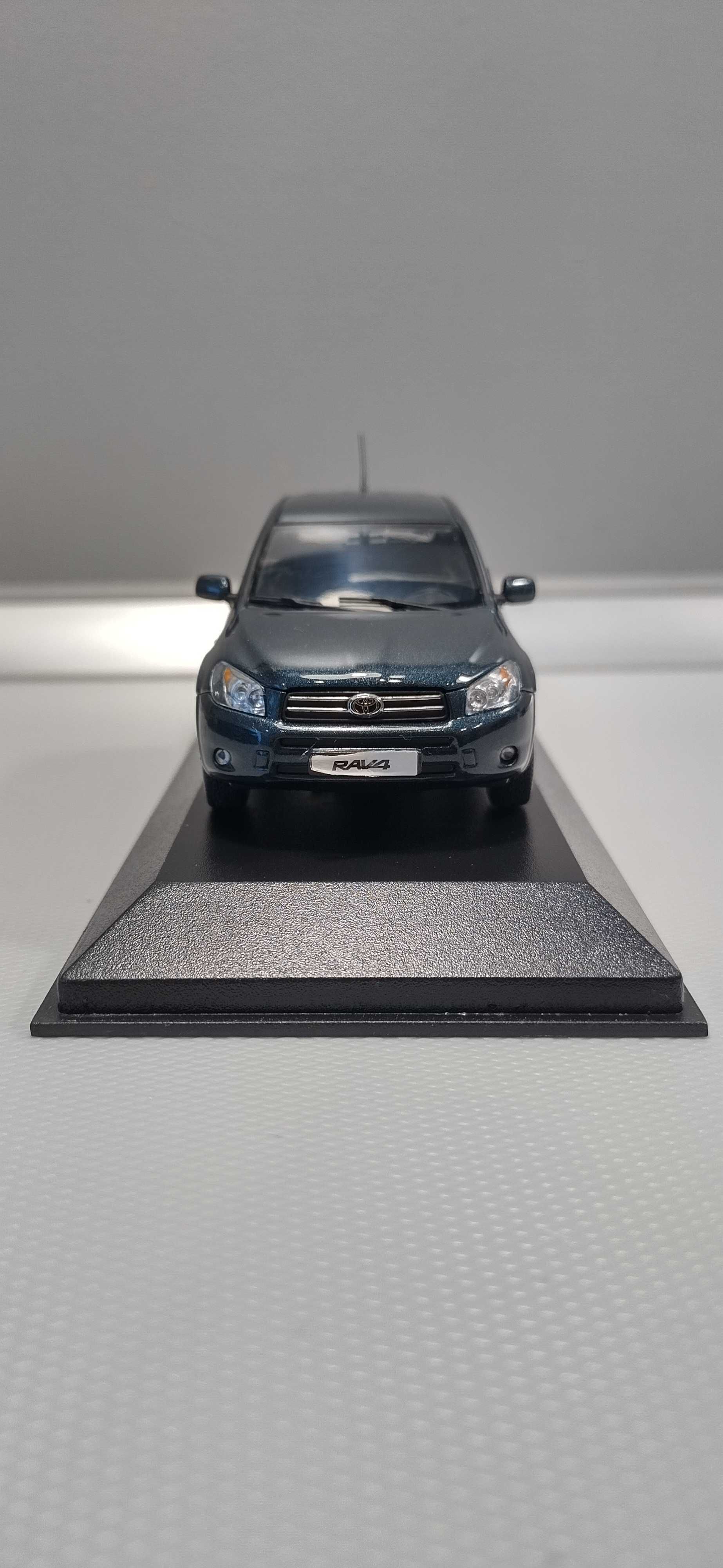 Toyota Rav4 1:43