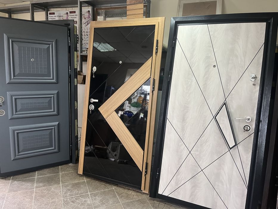 Двері вхідні броньовані РОЗПРОДАЖ