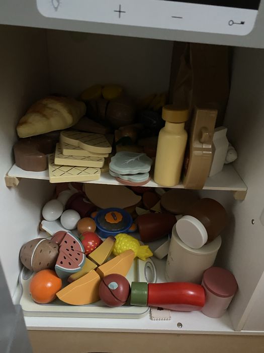 Cozinha criança de madeira com muitos extras