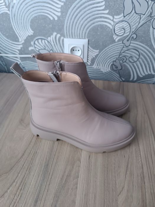 Демисезонні шкіряні ботинки