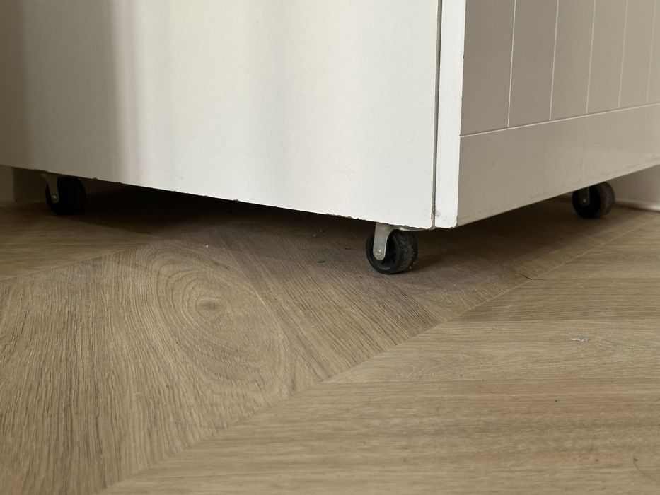 Szafka stolik na kółkach 41x54x53cm !!! Biała z 2 półkami  !!!