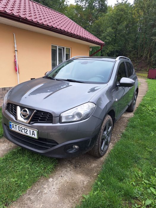 Авто Nissan Qashqai+2   2011