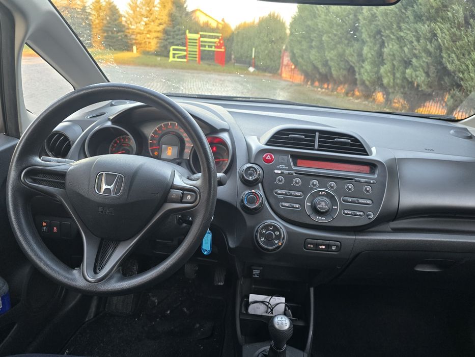 Bezawaryjny z małym przebiegiem Jazz