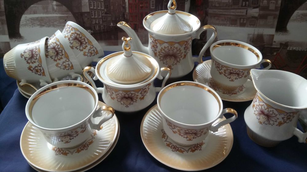 Посуда для кухни разная, Барановка (тарелки, чашки, сахарницы).