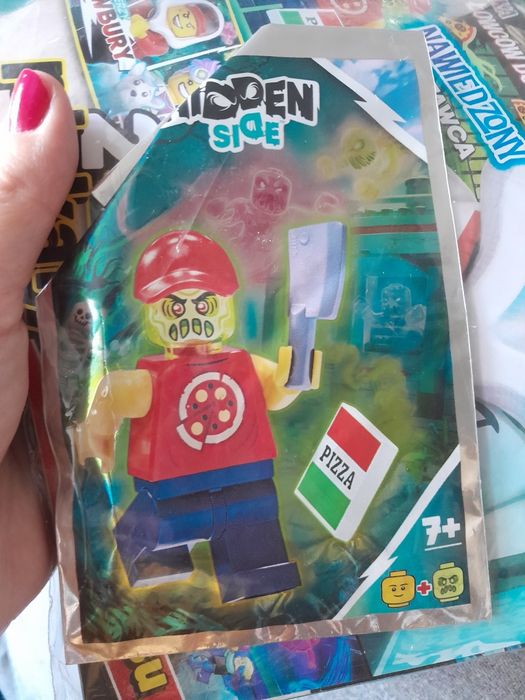 Gazetka Lego Hidden Side, z figurką, nowa.