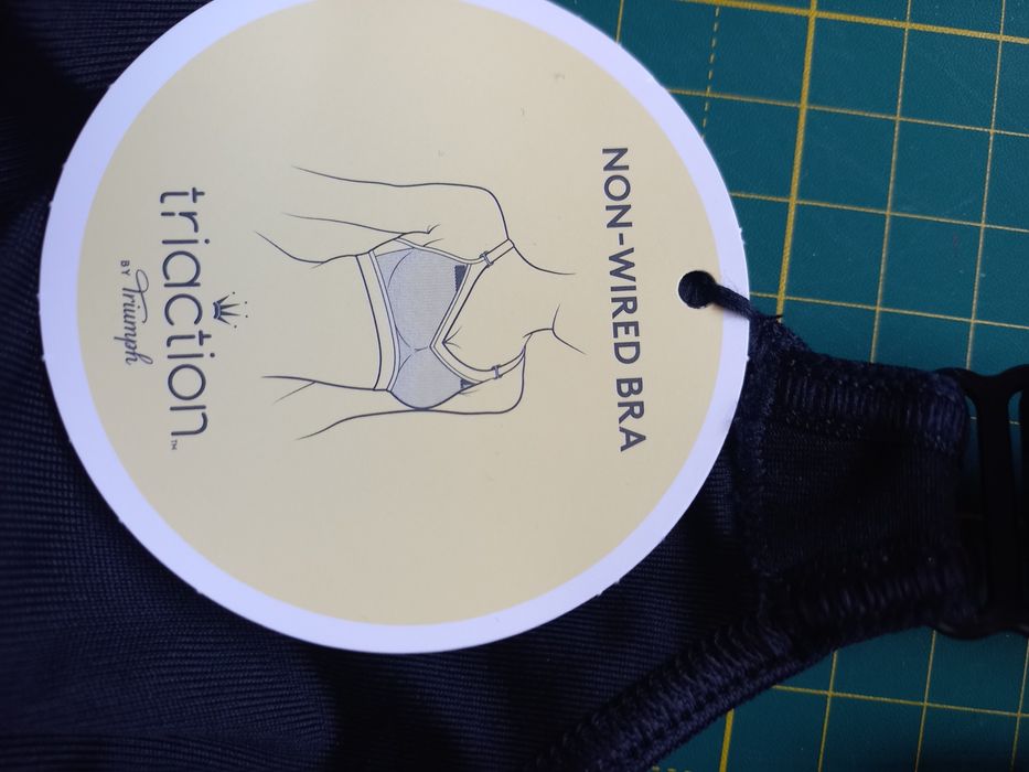 Бюст чорний TRIUMPH з застібкою попереду