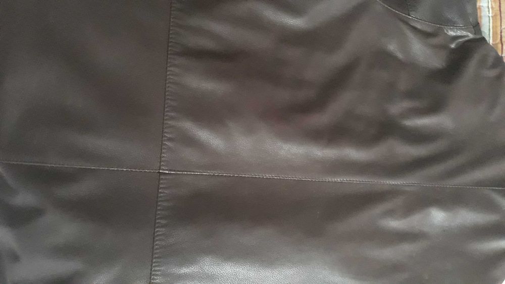 Casaco  de homem  em pele genuína