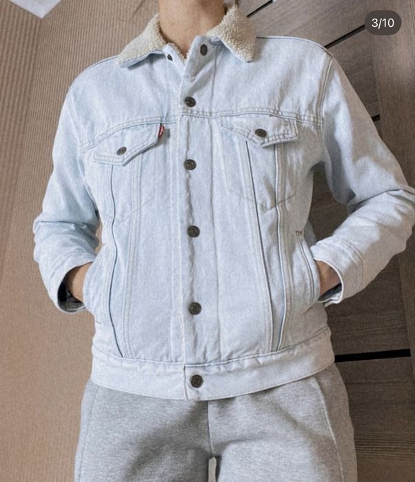Жіноча джинсова шерпа Levis